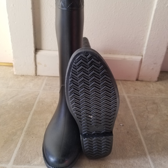 Rain Boots - Picture 4 of 4